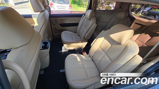 Kia Carnival Gasoline 9-Seater Noblesse Special 2019 — фото 26
