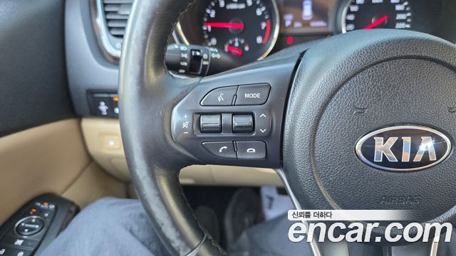 Kia Carnival Gasoline 9-Seater Noblesse Special 2019 — фото 29