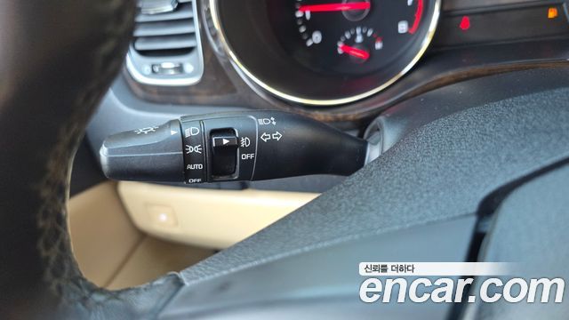 Kia Carnival Gasoline 9-Seater Noblesse Special 2019 — фото 31