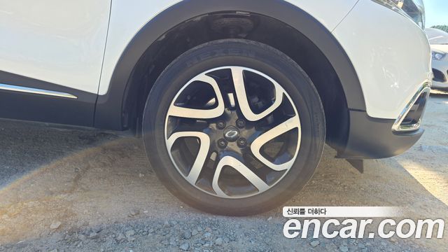 Renault Korea QM3 RE Signature 2017 — фото 21
