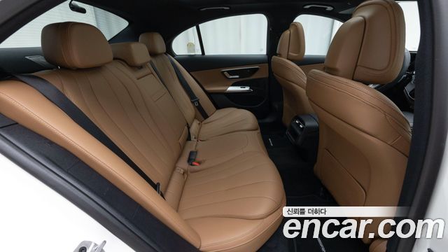 Mercedes-Benz E-Class (W214) E200 AMG Line 2026 — фото 21