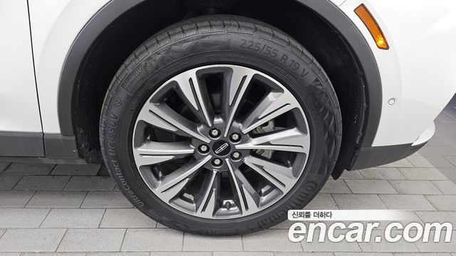 Lincoln Corsair 2.0 Reserve AWD 2022 — фото 21