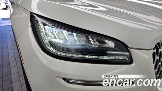Lincoln Corsair 2.0 Reserve AWD 2022 — фото 22