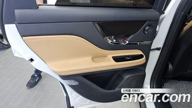Lincoln Corsair 2.0 Reserve AWD 2022 — фото 25
