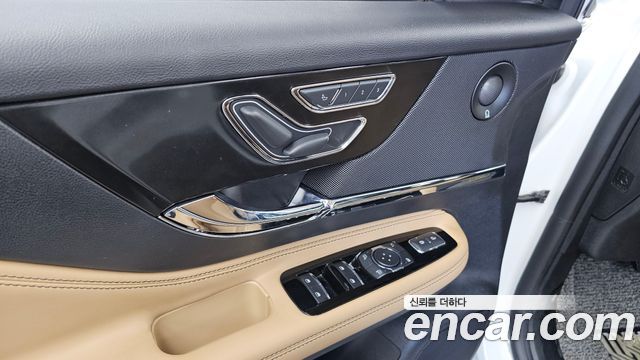 Lincoln Corsair 2.0 Reserve AWD 2022 — фото 34
