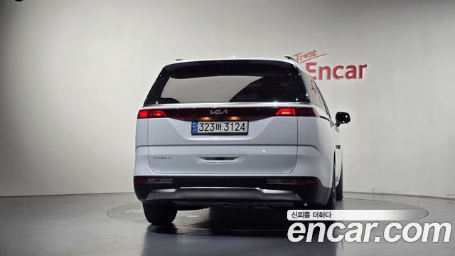 Kia Carnival (IV) Gasoline 9-Seater Signature 2023 — фото 4