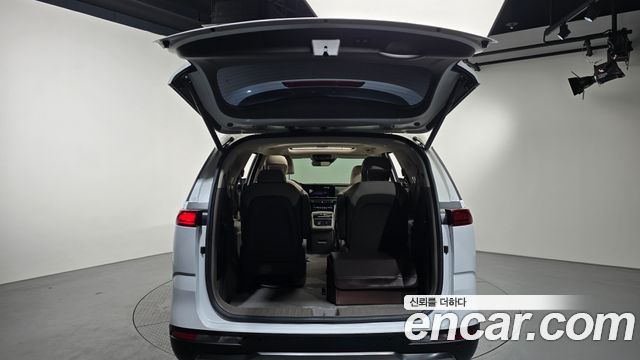 Kia Carnival (IV) Gasoline 9-Seater Signature 2023 — фото 17