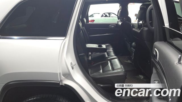 Jeep Grand Cherokee 3.6 Limited WK2 2019 — фото 11