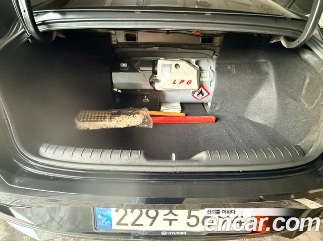 Hyundai Avante (CN7) 1.6 LPi (Rental Car) Smart 2021 — фото 17