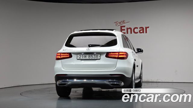 Mercedes-Benz GLC-Class (X253) GLC220 d 4MATIC 2018 — фото 4