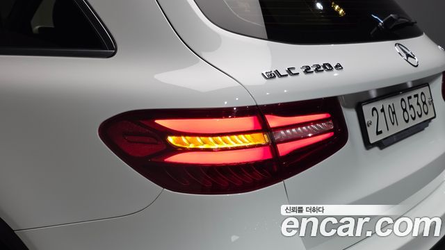 Mercedes-Benz GLC-Class (X253) GLC220 d 4MATIC 2018 — фото 23