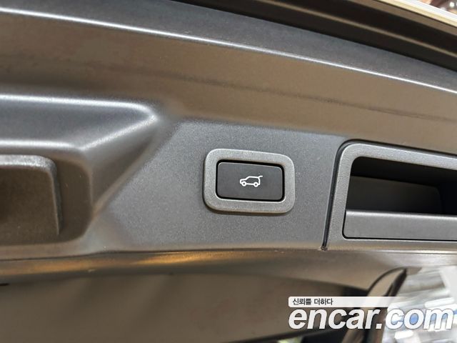 Land Rover Range Rover Velar 3.0 P380 R-Dynamic SE 2020 — фото 20