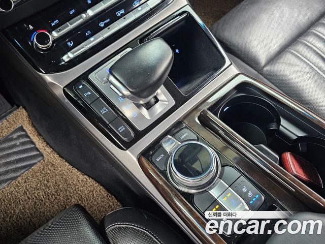Genesis EQ900 3.8 GDI AWD Luxury 2016 — фото 9