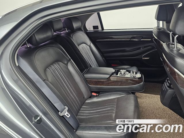 Genesis EQ900 3.8 GDI AWD Luxury 2016 — фото 16