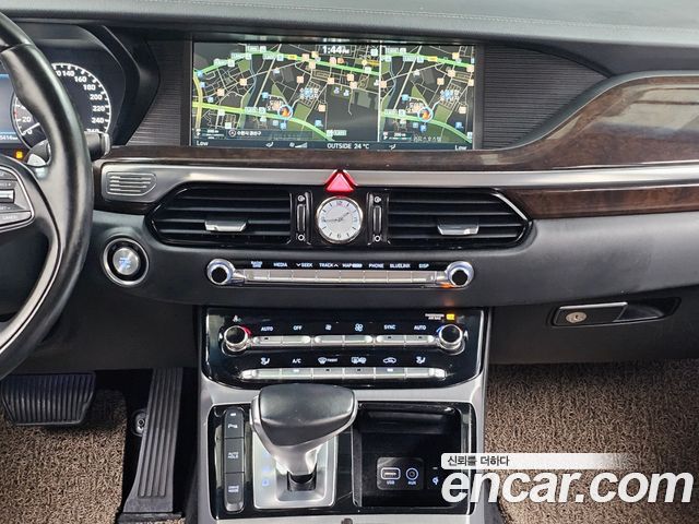 Genesis EQ900 3.8 GDI AWD Luxury 2016 — фото 18