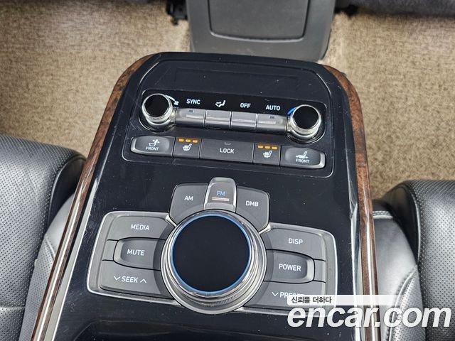 Genesis EQ900 3.8 GDI AWD Luxury 2016 — фото 20