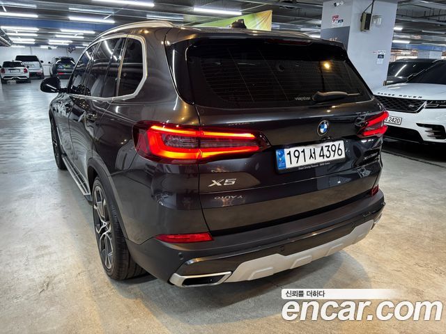 BMW X5 (G05) xDrive 30d xLine 2022 — фото 2