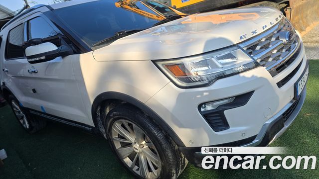 Ford Explorer 2.3 Limited 4WD 5th 2018 — фото 3