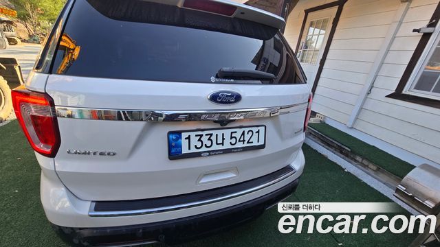 Ford Explorer 2.3 Limited 4WD 5th 2018 — фото 6