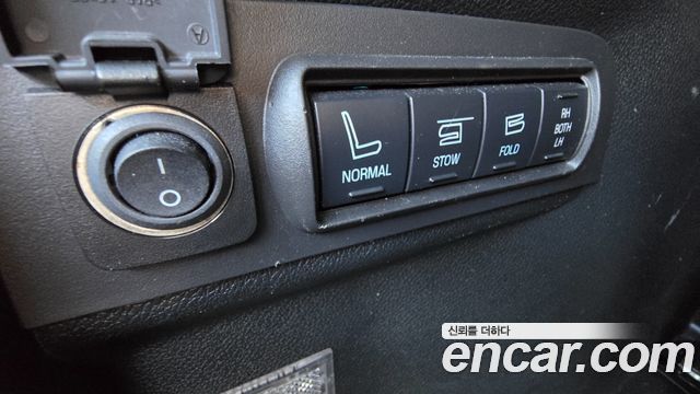 Ford Explorer 2.3 Limited 4WD 5th 2018 — фото 14