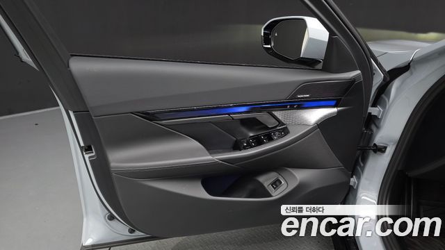 BMW 5 Series (G60) 520i Special Edition 2026 — фото 24