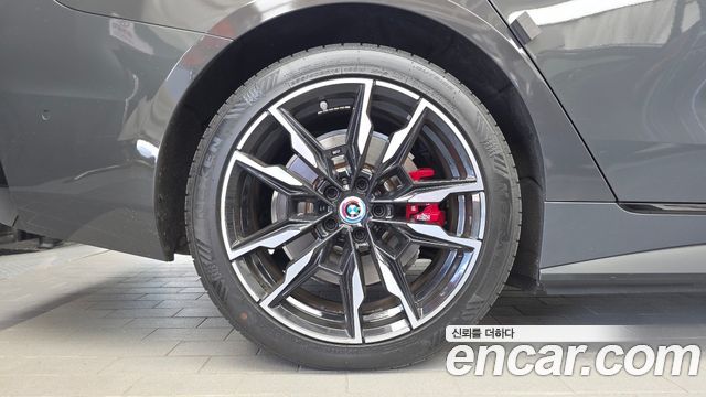 BMW i4 M50 Pro 2023 — фото 5