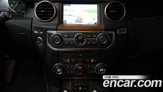 Land Rover Discovery 4 3.0 SDV6 HSE 2016 — фото 14