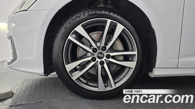 Audi A6 (C8) 45 TFSI Premium 2023 — фото 5