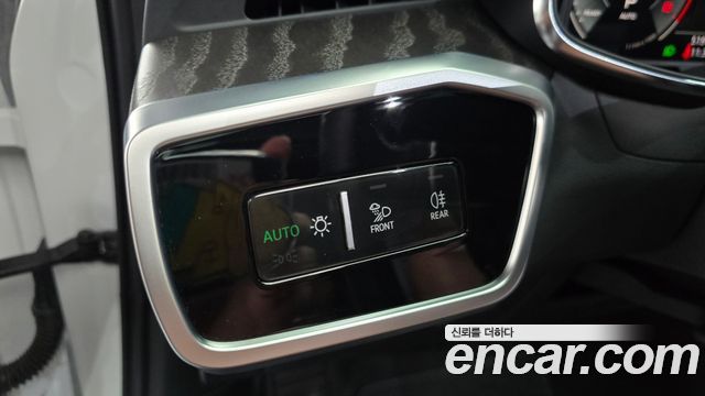 Audi A6 (C8) 45 TFSI Premium 2023 — фото 19