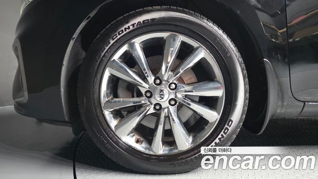 Kia Carnival 9-Seater Prstige 2020 — фото 5