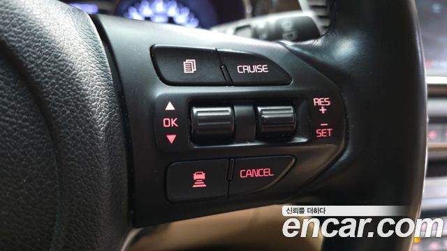 Kia Carnival 9-Seater Prstige 2020 — фото 19