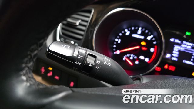 Kia Carnival 9-Seater Prstige 2020 — фото 27