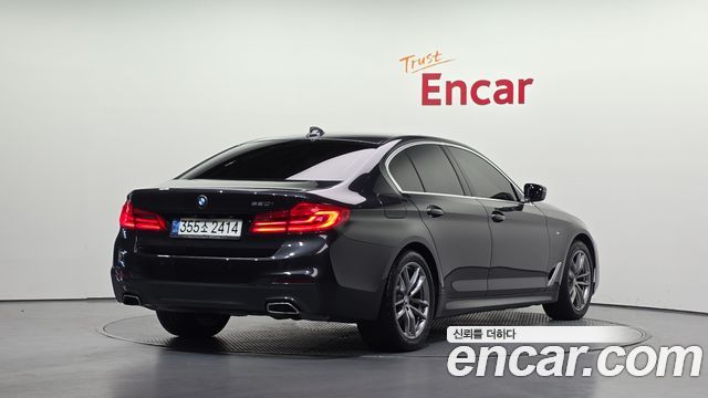 BMW 5 Series (G30) 520i M Sport 2020 — фото 2