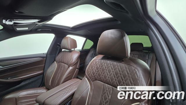 BMW 5 Series (G30) 520i M Sport 2020 — фото 12