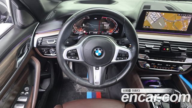 BMW 5 Series (G30) 520i M Sport 2020 — фото 18