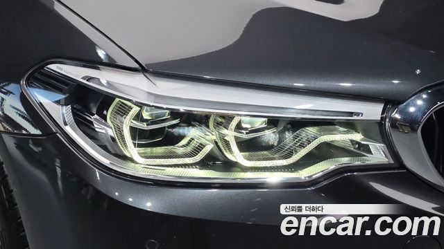 BMW 5 Series (G30) 520i M Sport 2020 — фото 22