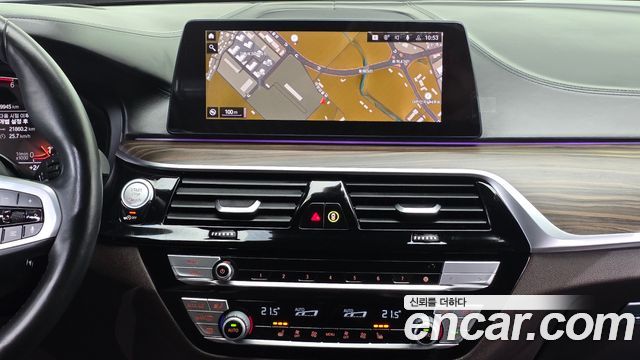 BMW 5 Series (G30) 520i M Sport 2020 — фото 28
