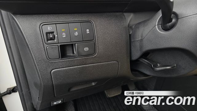 Hyundai Staria Cargo 3-Seater Modern 2022 — фото 14