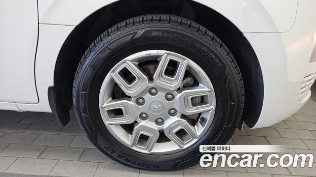 Hyundai Staria Cargo 3-Seater Modern 2022 — фото 21