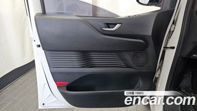 Hyundai Staria Cargo 3-Seater Modern 2022 — фото 24