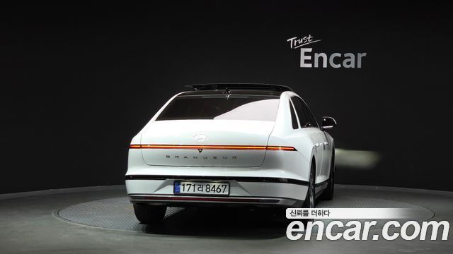 Hyundai Grandeur (GN7) 2,5 Gasoline 2WD Premium 2024 — фото 4