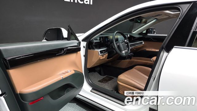 Hyundai Grandeur (GN7) 2,5 Gasoline 2WD Premium 2024 — фото 10