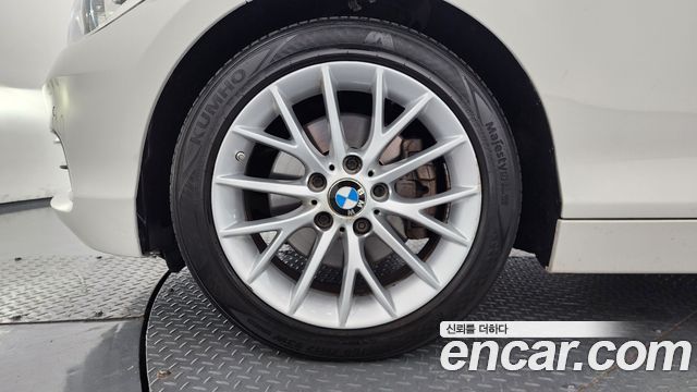 BMW 1 Series (F20) 118d Sport 5Door 2016 — фото 5