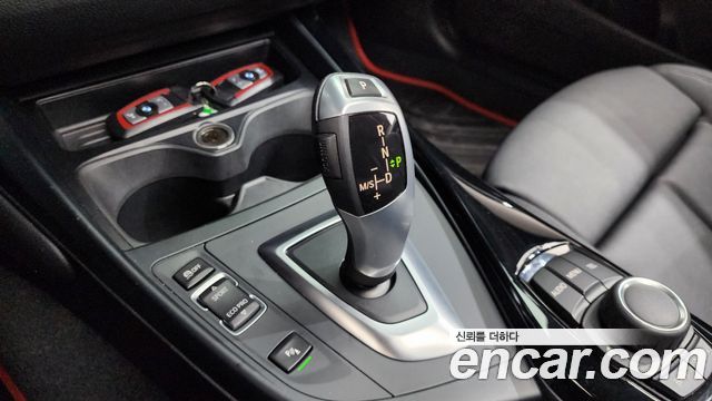 BMW 1 Series (F20) 118d Sport 5Door 2016 — фото 9