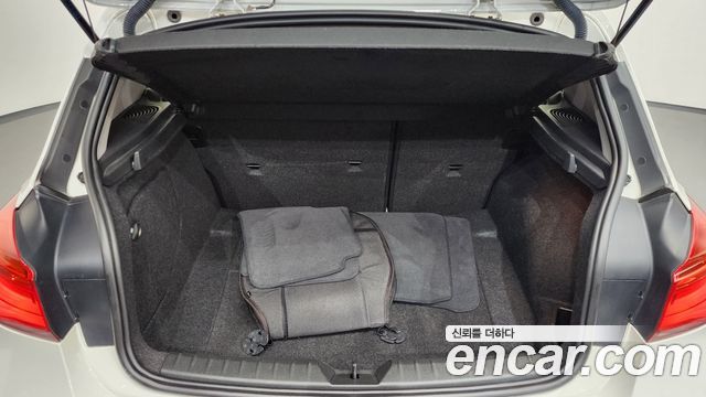 BMW 1 Series (F20) 118d Sport 5Door 2016 — фото 20