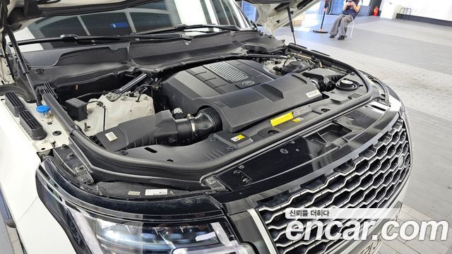 Land Rover Range Rover (IV) 5.0 SC AB LWB 2019 — фото 6