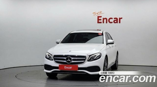 Mercedes-Benz E-Class (W213) E300 4MATIC Avnatgarde 2018 — фото 3