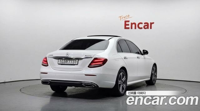 Mercedes-Benz E-Class (W213) E300 4MATIC Avnatgarde 2018 — фото 4