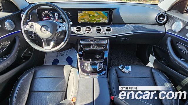 Mercedes-Benz E-Class (W213) E300 4MATIC Avnatgarde 2018 — фото 7