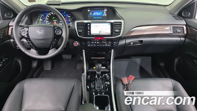 Honda Accord 2.0 Hybrid 9th 2017 — фото 7